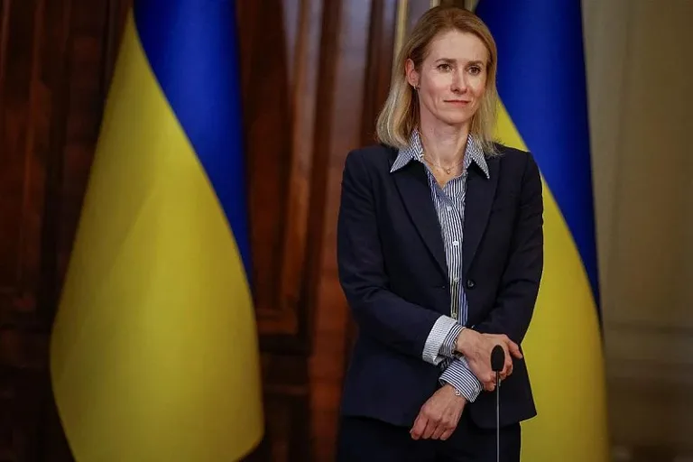 🌍 EU OŠTRO ODGOVORILA TRUMPU: “UKRAJINA NE SMIJE PREDATI TERITORIJU RUSIJI – TO JE VRLO OPASNO!”