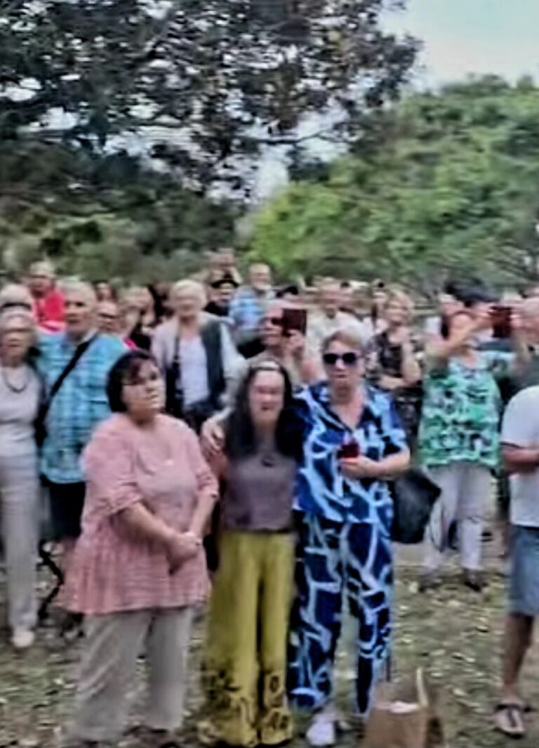 U Sidneju su se okupili graďani i uz pjesme Halida Bešlića oprostili se od velikog pjevača